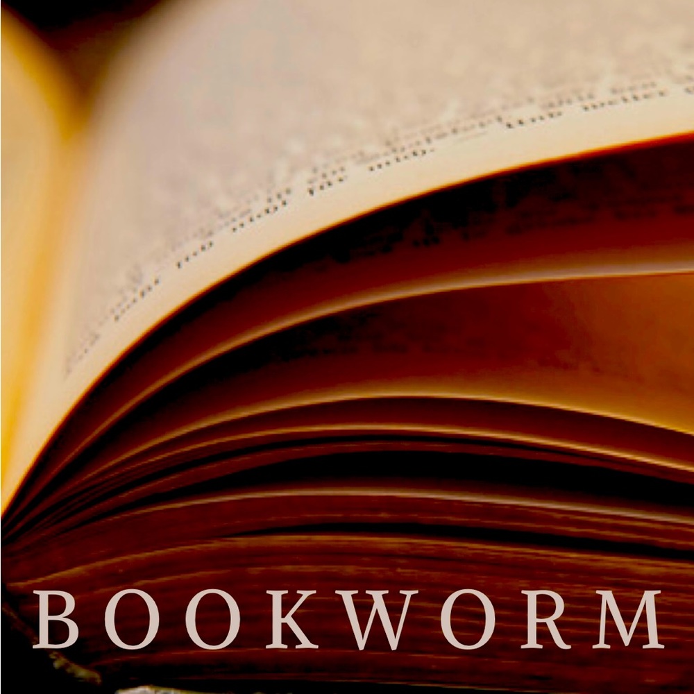 Books books and more 📚
